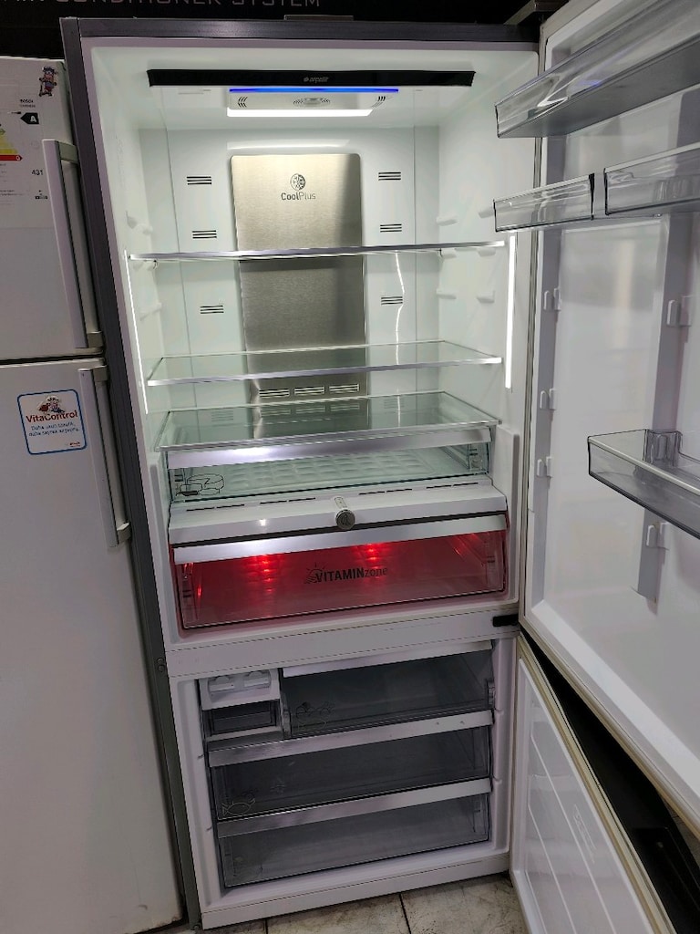 Arçelik geniş hacimli buzdolabı 650 litre - 3