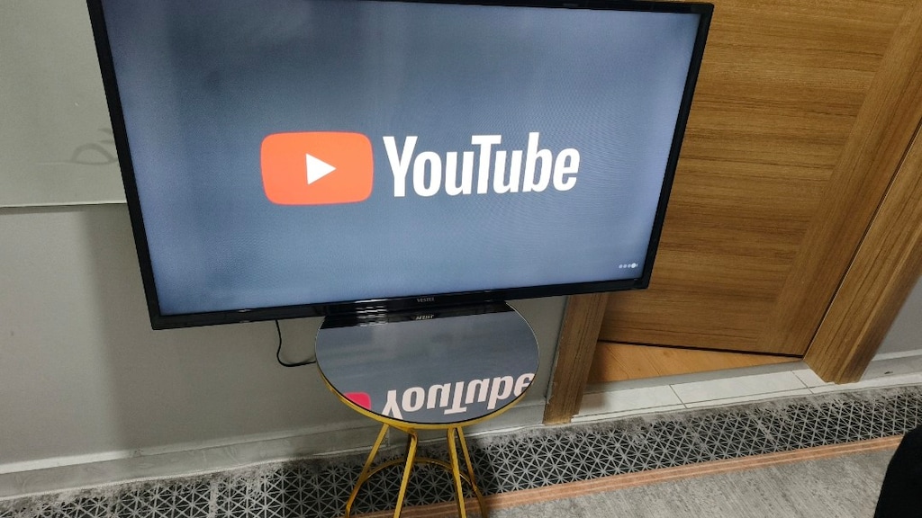 Vestel 102 Ekran Smart TV - 4