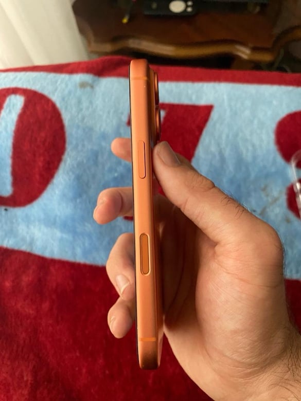 iPhone 17 pro YD - 4