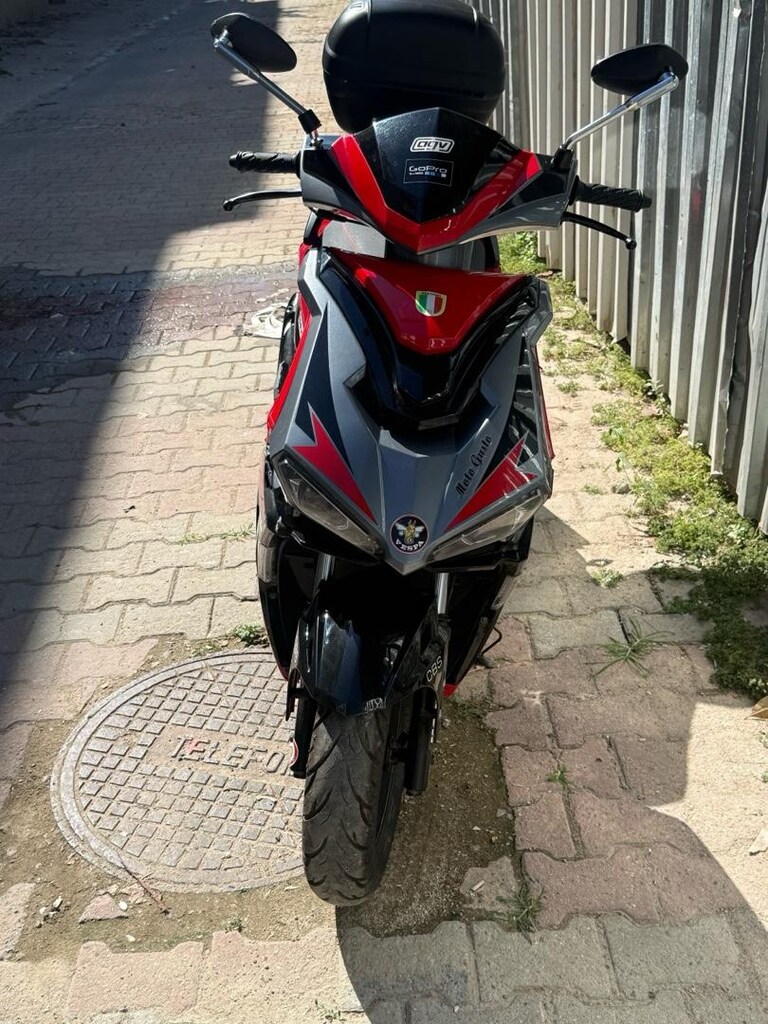 Moto Gusto Fantsy pro 125 cc - 6