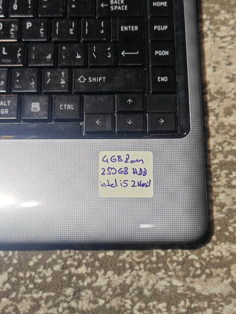 Toshiba Satellite L730 Laptop intel i5 - 11