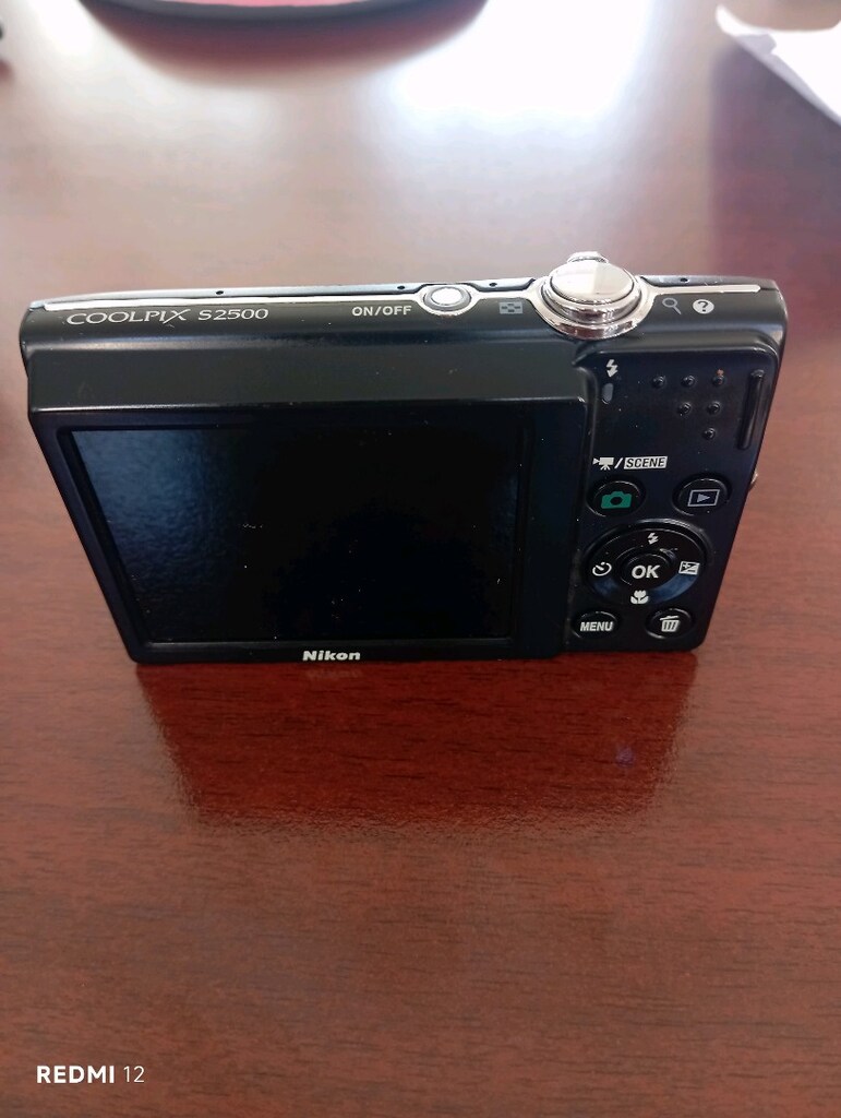 Nikon Coolpix S2500 Fotoğraf makinası ve video kaydedici - 5