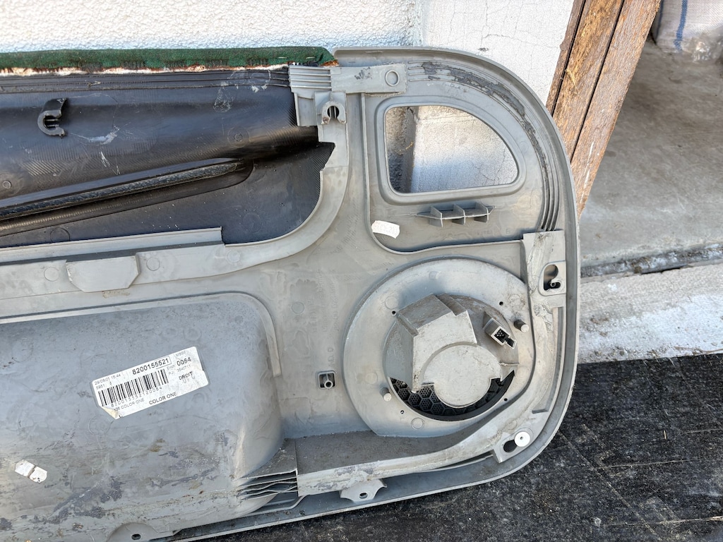 Renault twingo sağ kapı döşemesi - 8