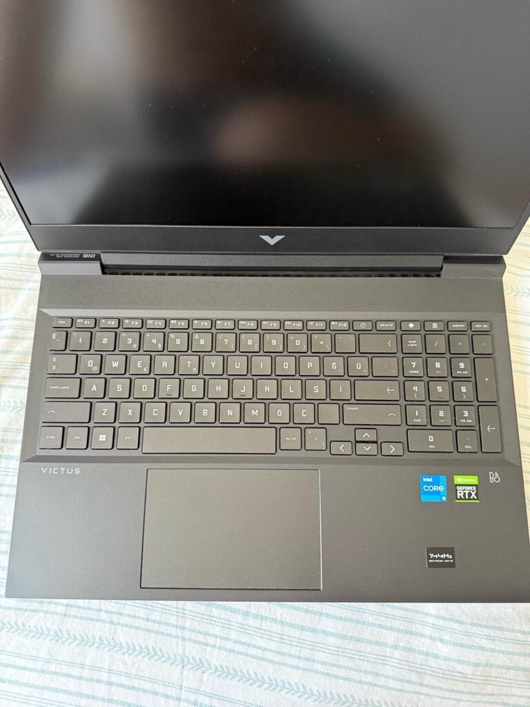 HP VİCTUS İ5 12500H 16 GB RAM 512 GB SSD RTX 3050 Tİ 4 GB 144 HZ - 2