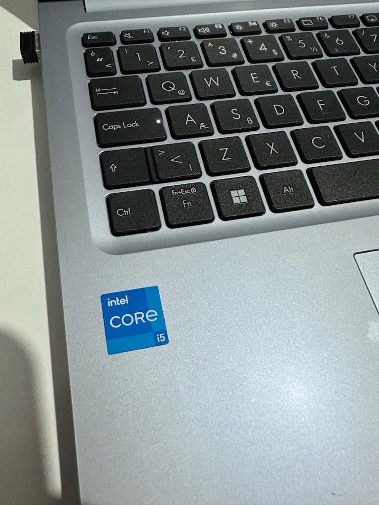 Asus Vivobook 15 (X1502ZA) - 2