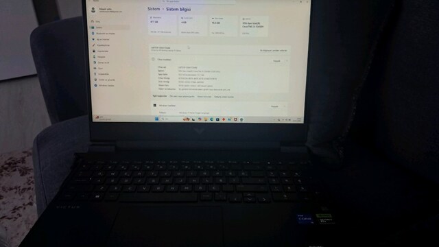 Victus gaming laptop i5 12genRtx3050