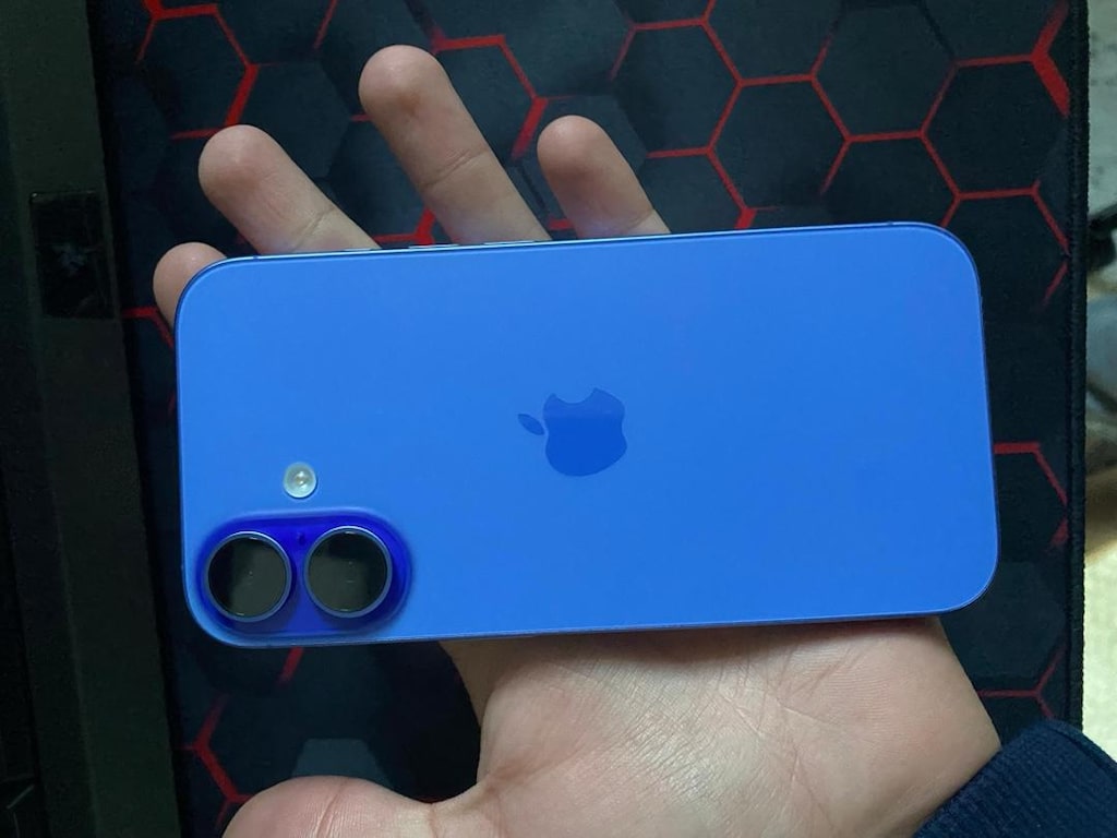 İphone 16 Kısa Devre Sorunu Var Yaptırılması lazım - 4