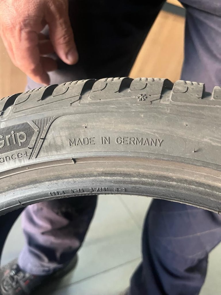 Goodyear kış lastik 235 40 18 - 6