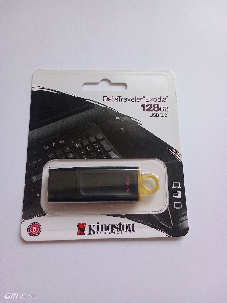 128 GB Kingston Flaşhdisk - 2