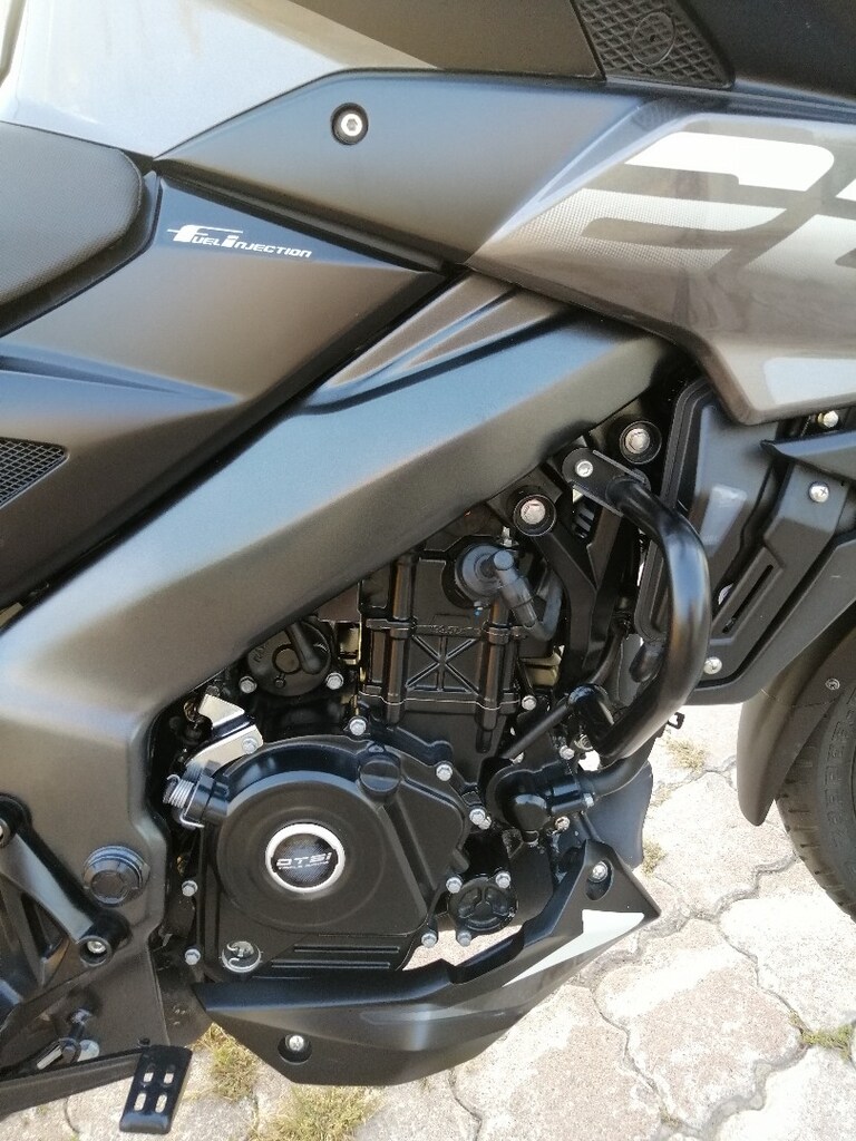 ns200abs - 4