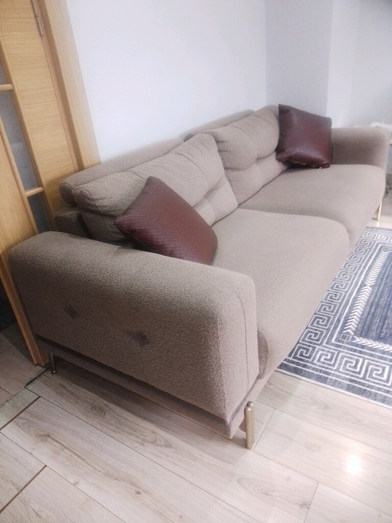 6 ay oldu alındığı faturaları mevcut 2 üçlü 2 tekli koltuk takımı - 7