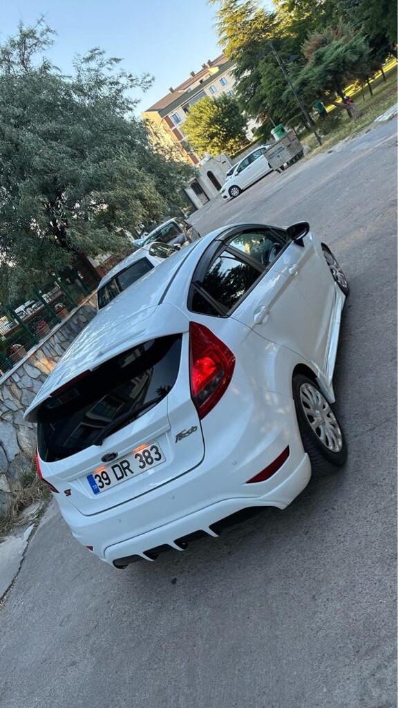 Ford Fiesta - 4