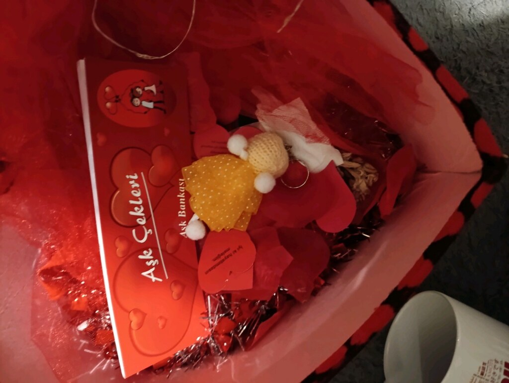 Kalp Kutuda Sevgi Dolu Hediye Seti - 4