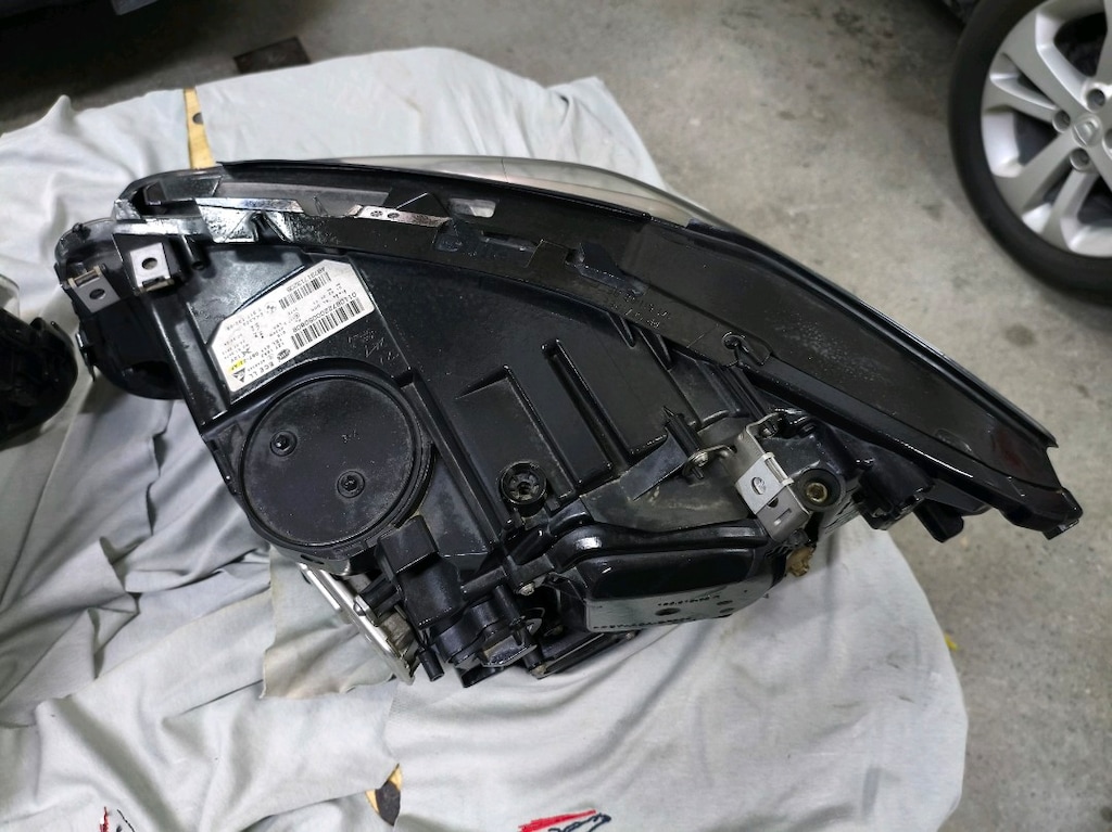ORİJİNAL BMW F10 LCI FAR TAKIMI 50BİN KM'DEKİ ARAÇTAN SÖKÜLME - 9