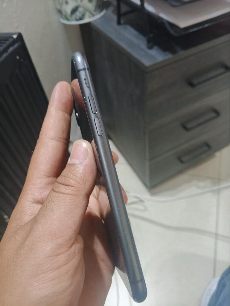 ACİL SATILIK SIFIR AYARINDA 128 GB İPHONE 11 - 3