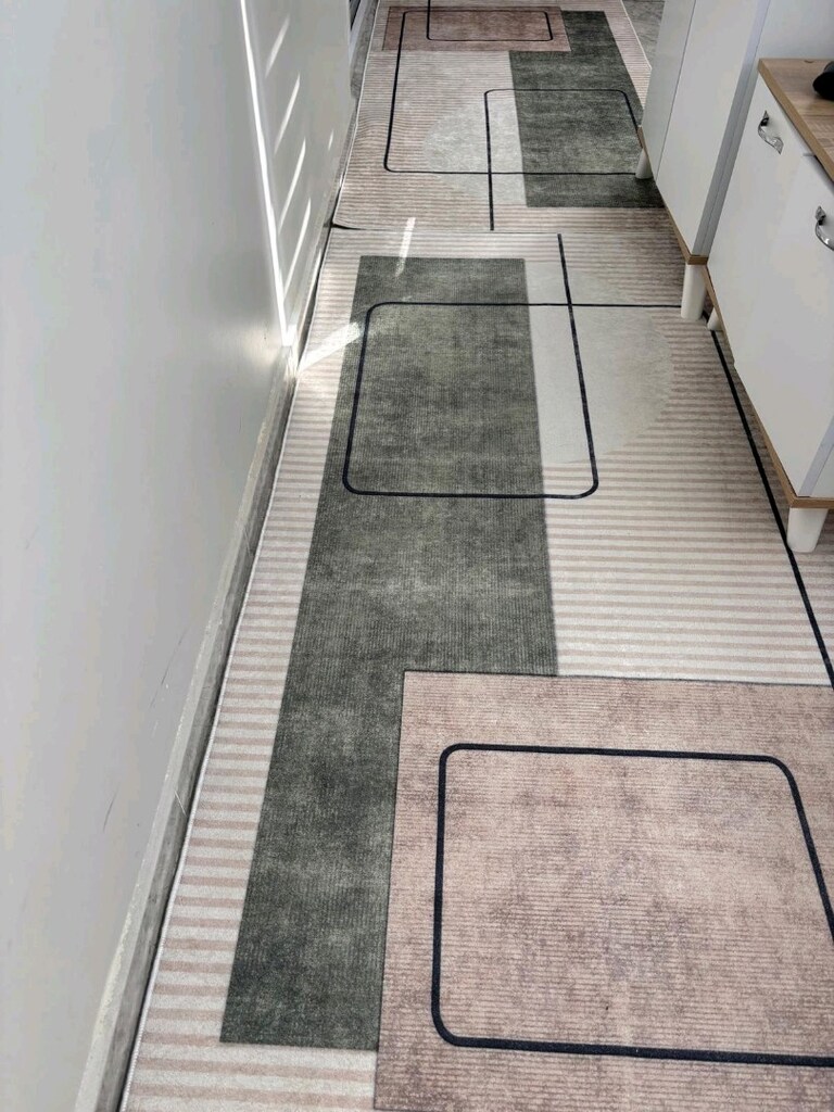Geetrik desenli dijital baskı iki adet halı - 2