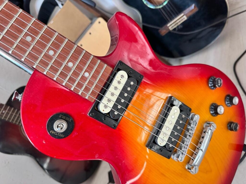 Epiphone Les Paul Studio LT Elektro Gitar (Heritage Cherry Sunburst) - 3