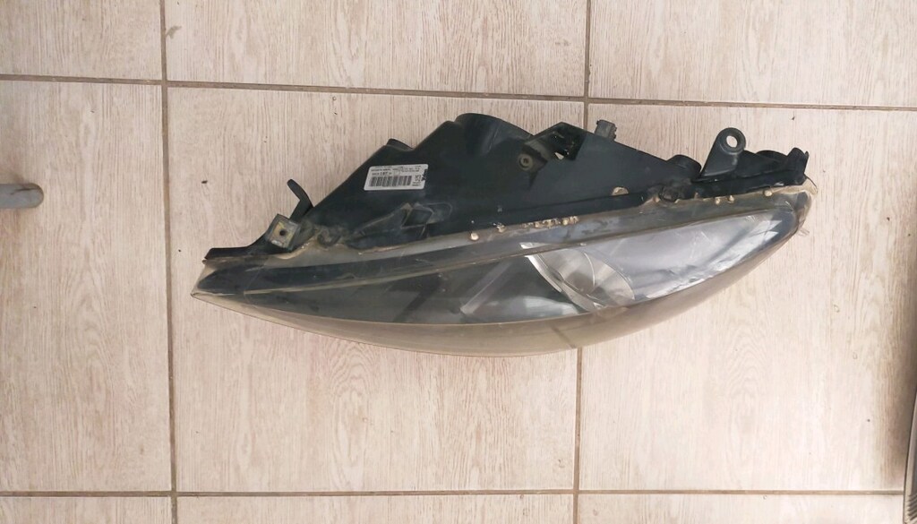 Peugeot 307 sol far orijinal çıkma hatasız içi siyah - 3