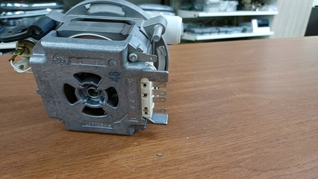 Bosch SGI55E55EU Bulaşık Makinesi Yıkama Motoru 2.el Çıkma Orijinal - 3