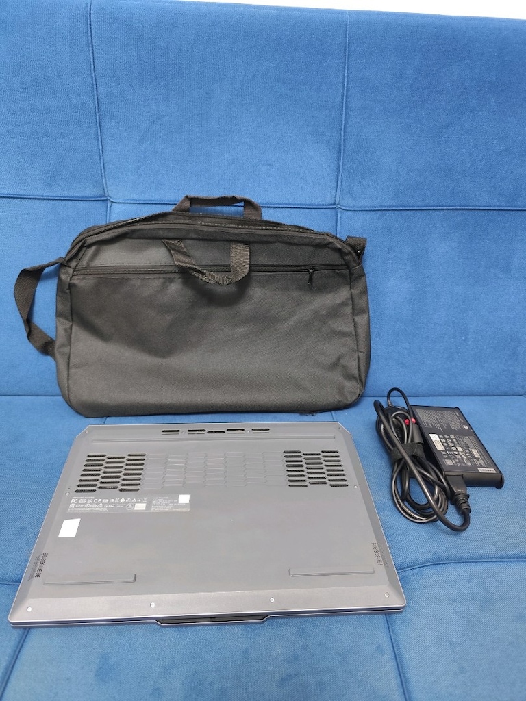 İ5 12450HX + 6 GB RTX 3050 + 8 GB + 512 GB + LENOVO OYUN ÇİZİM LAPTOP - 6