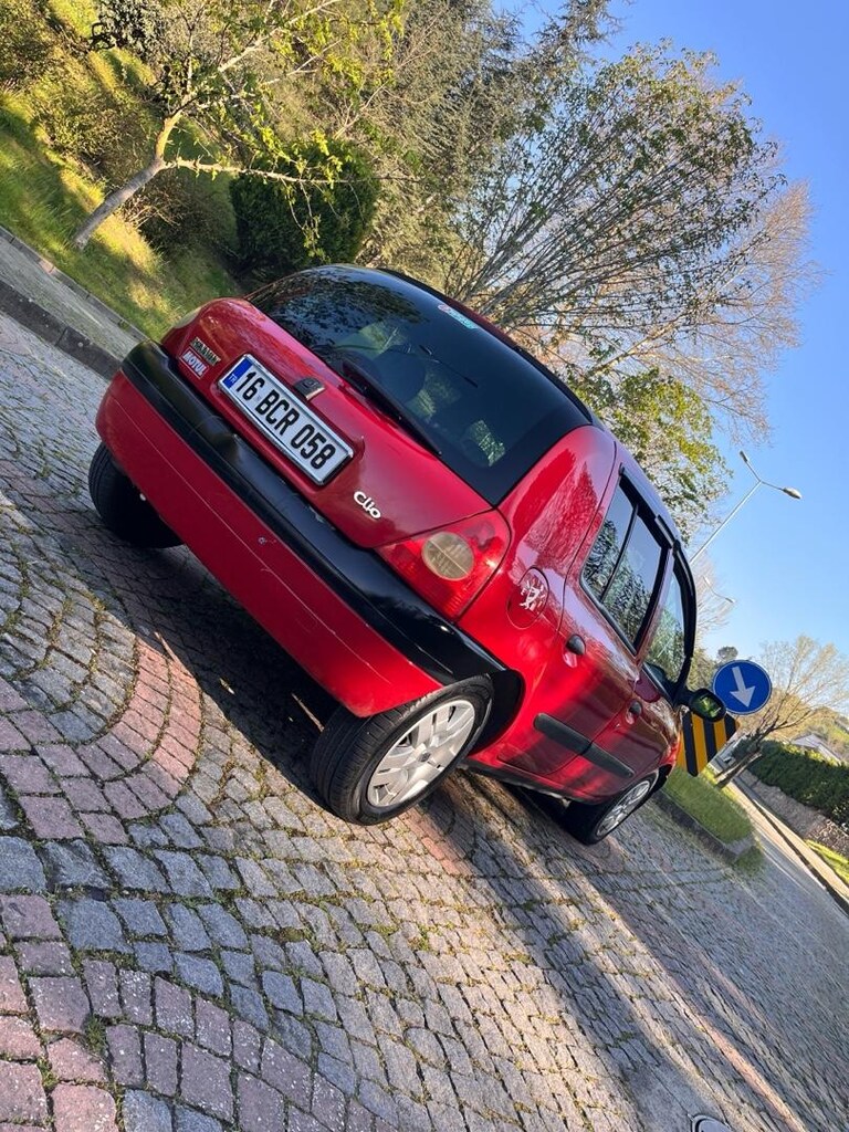 Renault Clio 1.6 RXT - 7