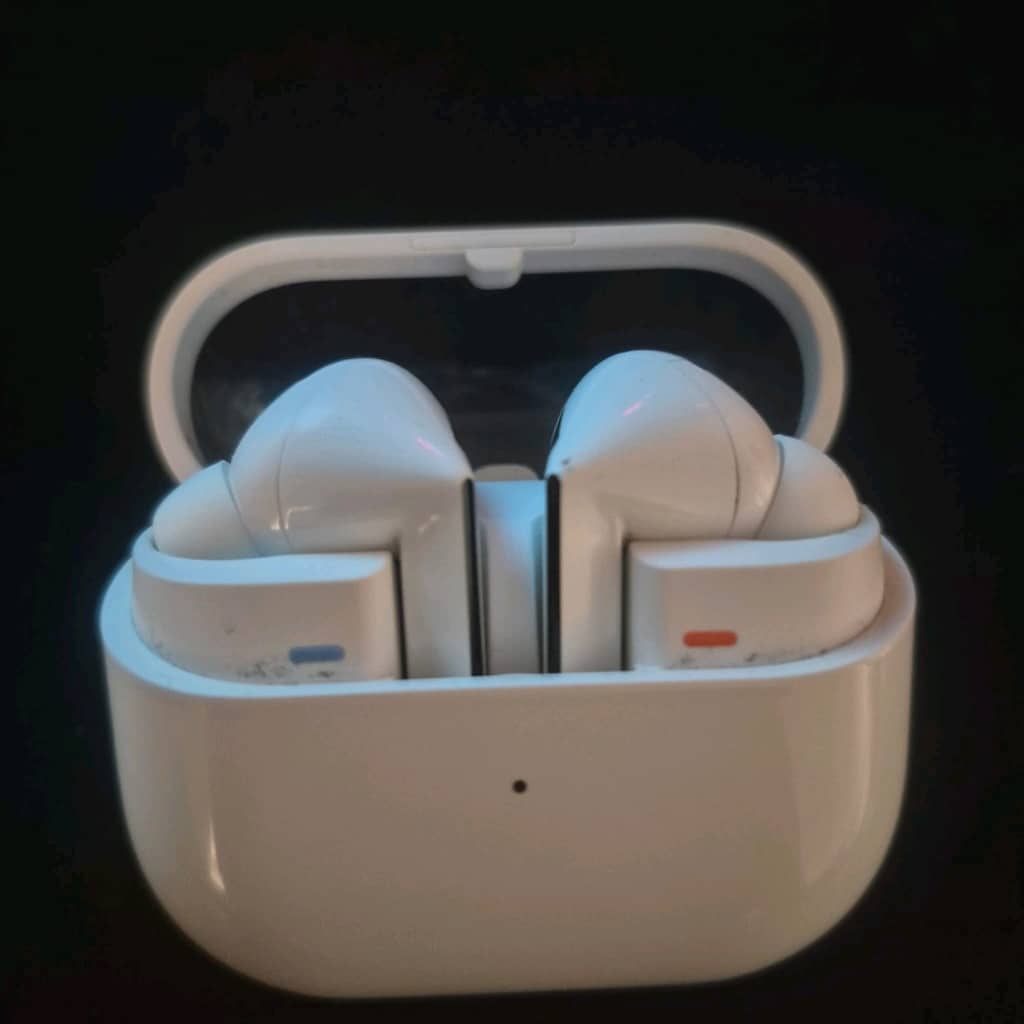 Samsung Buds 3 Pro Beyaz - 2