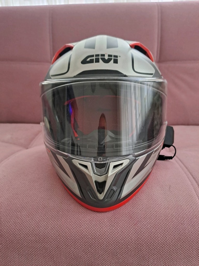 Givi 50.8 Racer Kapalı Kask İntercom mikrofon ve hoparlörle birlikte - 2
