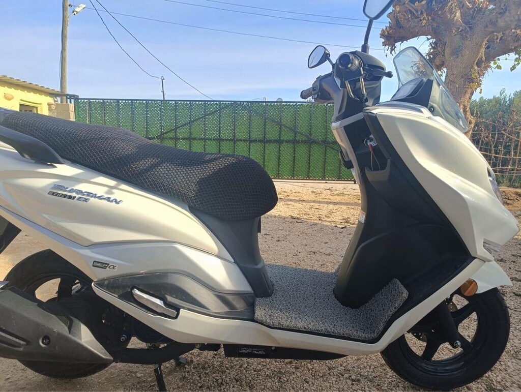 Japon Suzuki - 2