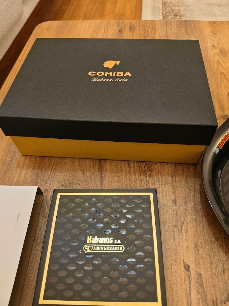 Cohiba humidor set - 2