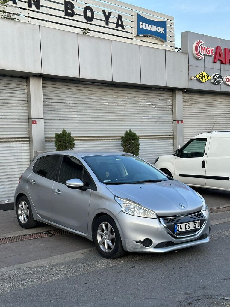 114 bin km'de Otomatik Peugeot 208 yakıt cimrisi - 5