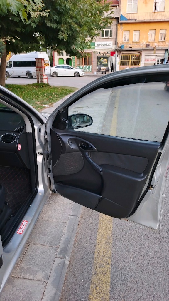 Ford focus - 7