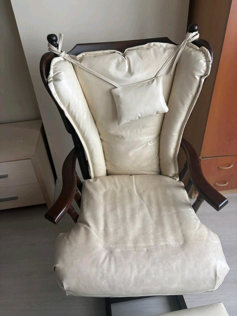Ayaklıklı Ceviz Sallanan Sandalye - 2