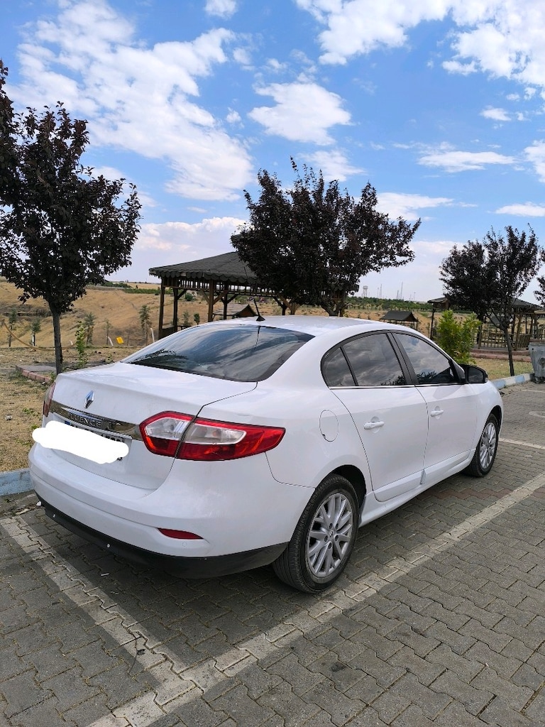 2015 228 binde 1.5 dizel touch çelik jant Fluence tertemiz - 4