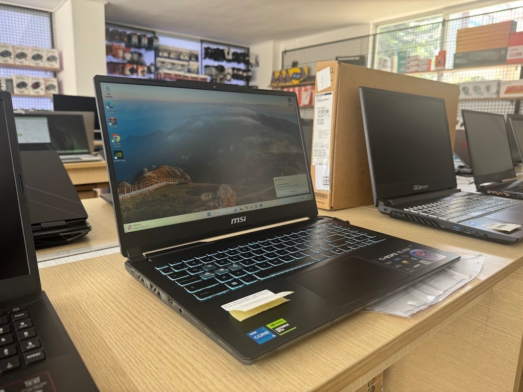 MSİ *İ5 13420H İŞLEMCİ *16 GB RAM *512 GB SSD *RTX 4060 8 GB E.K - 3