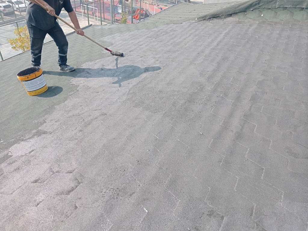 Çatı izolasyon tamiri yapılır - 2