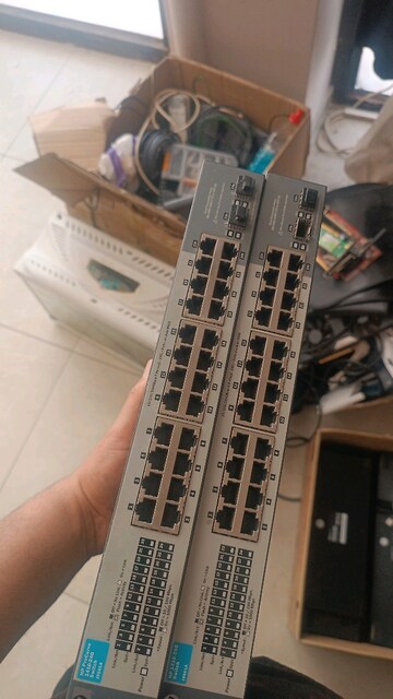 2 adet HP procurve 1410 24G Switch