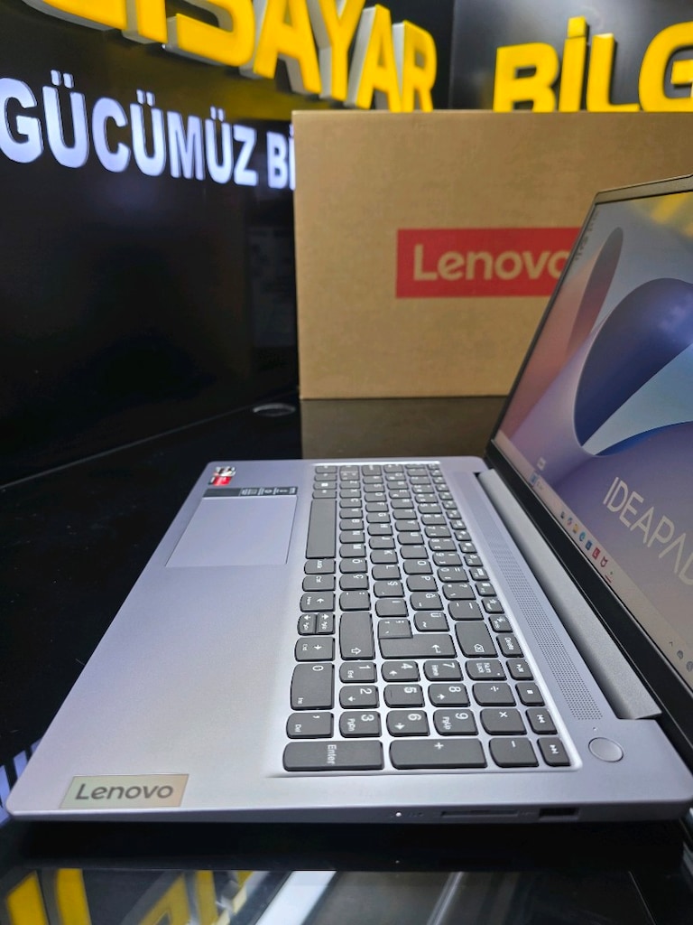 LENOVO İDEAPAD SLİM3 RYZEN5 5625U 512GB SSD 16AY GARANTİLİ - 5