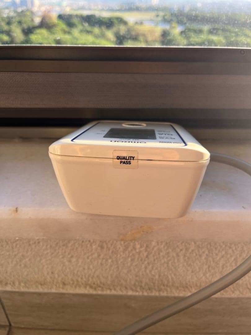 Omron M2 Basic Koldan Ölçer Dijital Tansiyon Aleti (Çok Temiz) - 2