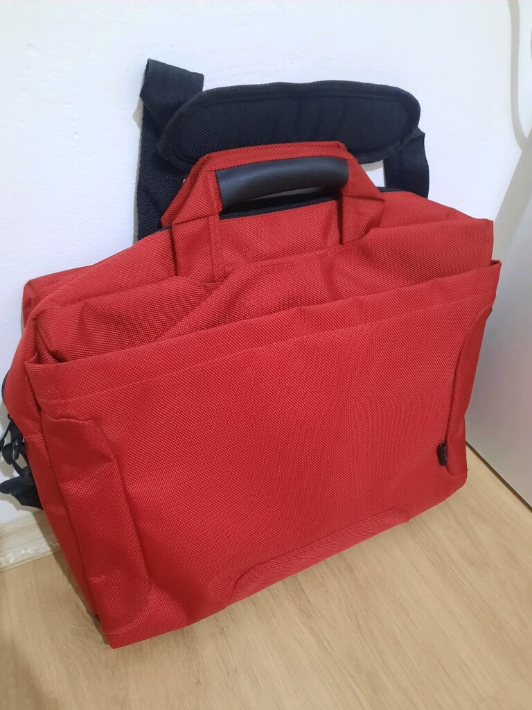LAPTOP ÇANTASI 15.6 - 2