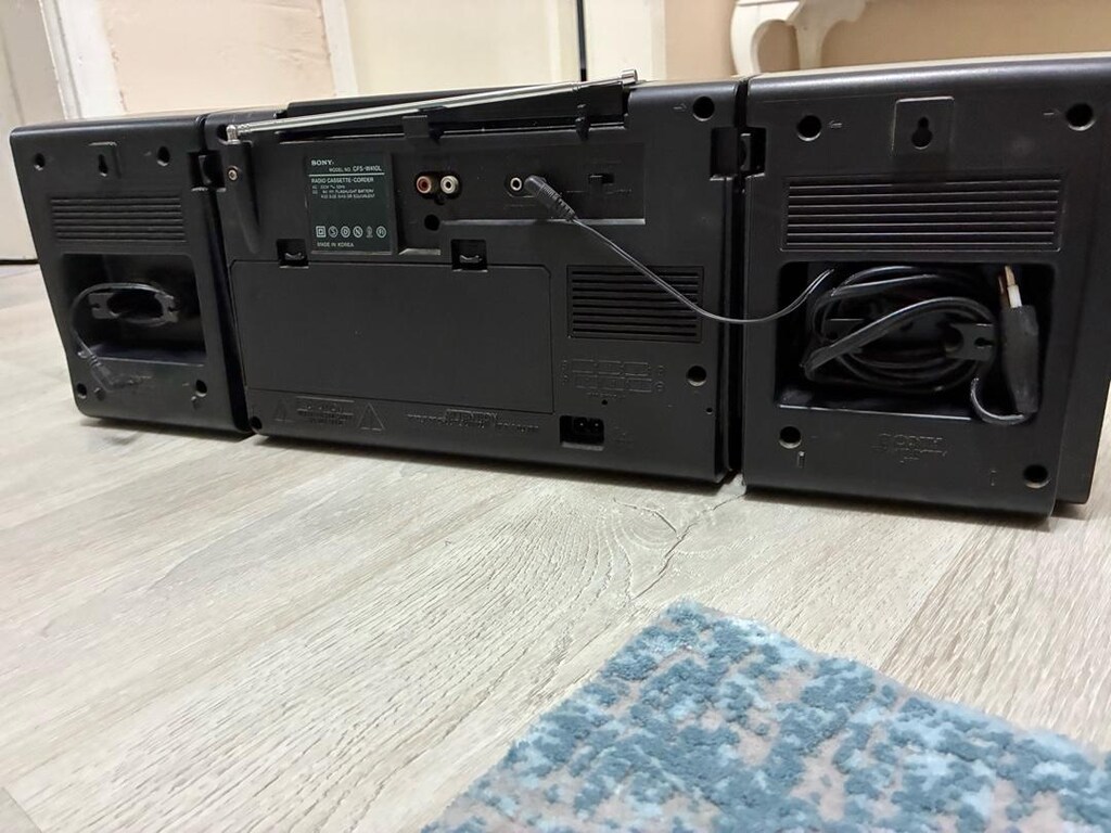 Sony CFS-W410L Radio Cassette-Corder. - 4