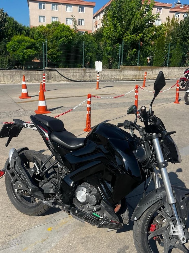 Benelli 125s - 3