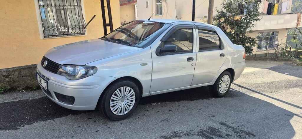 2010 model fiat albea - 2