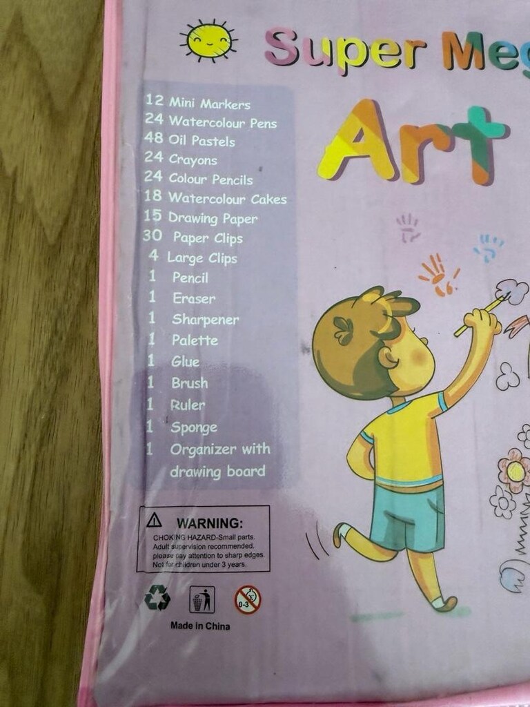 Pembe Katlanır Çizim Seti Renkli Kalemler ve Easelle - 12