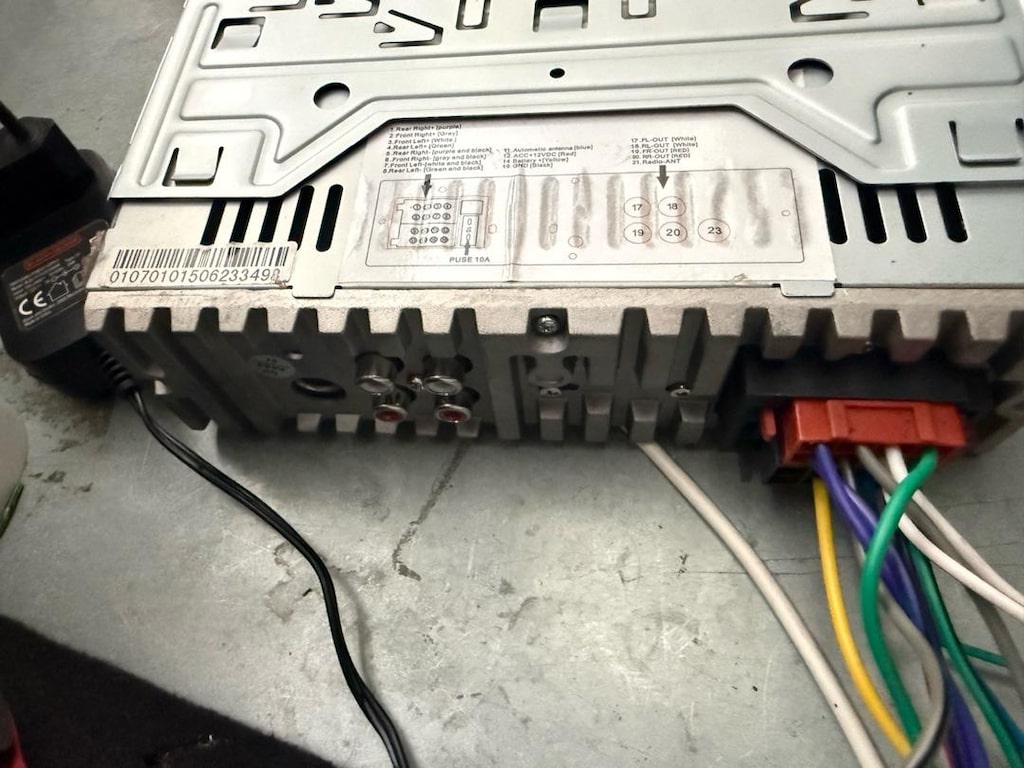 Sony oto teyip bt radyo sağlam çalışıyor - 2