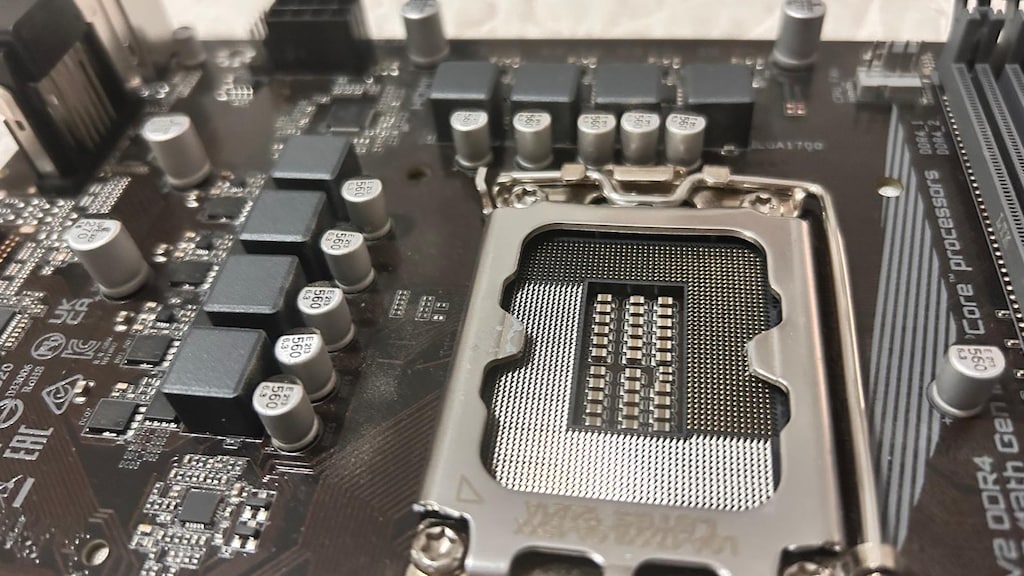 Gigabyte H610M H V2 DDR4 LGA1700 Anakart - Kutulu, Tam, Temiz - 2
