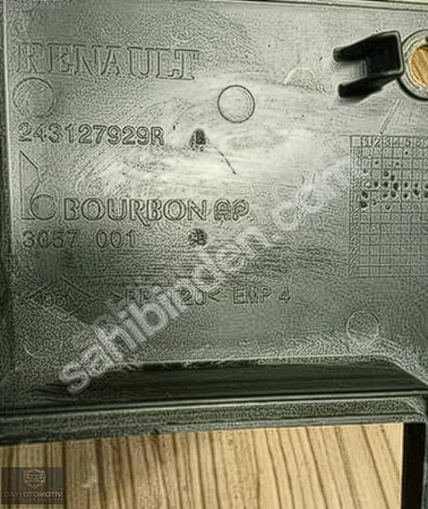 Megan 4 sigorta kutu kapağı 243127929R - 3