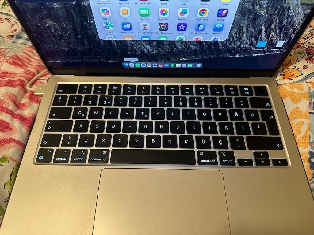 MACBOOK AIR M3 - 2
