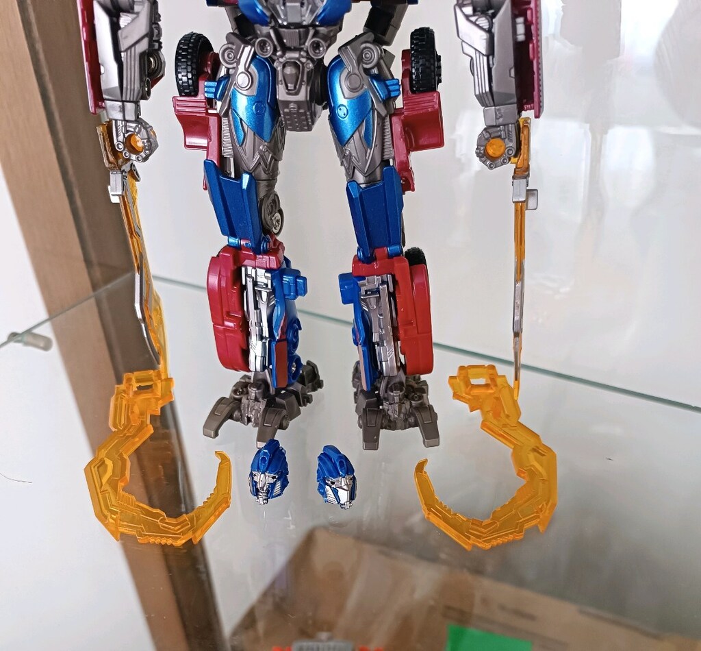 Transformers Optimus Prime Figür SS05 KO - 11