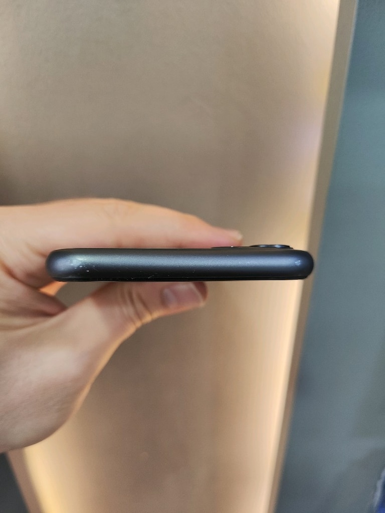 SORUNSUZ İPHONE 11 128 GB PİL 100 - 6
