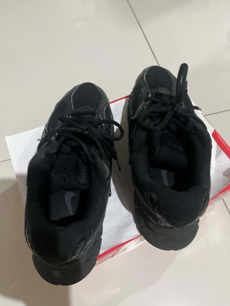 Nike- 38 numara siyah spor ayakkabısı- kadın - 3